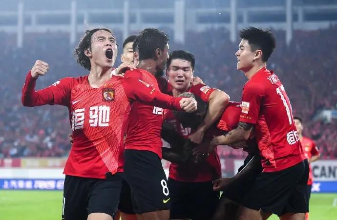 球衣的星星是什么意思,恒大球衣队徽上面有几颗星