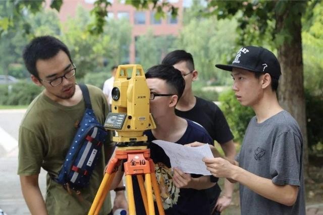 土木工程学什么知识好,土木工程学什么专业比较好