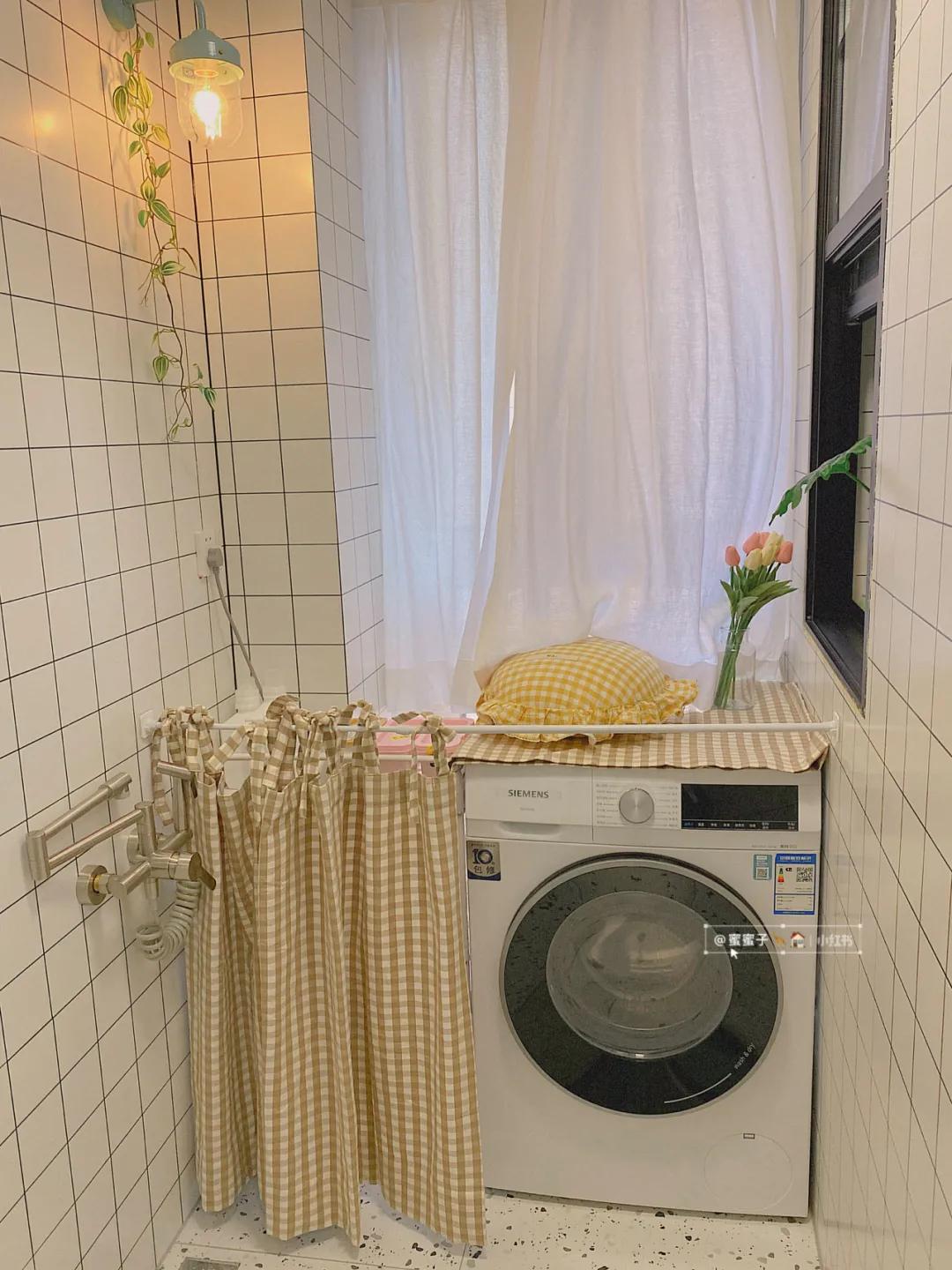 又一独居女孩爆红！买下60m²二手房，仅花4.5W装成全能“大胃王”