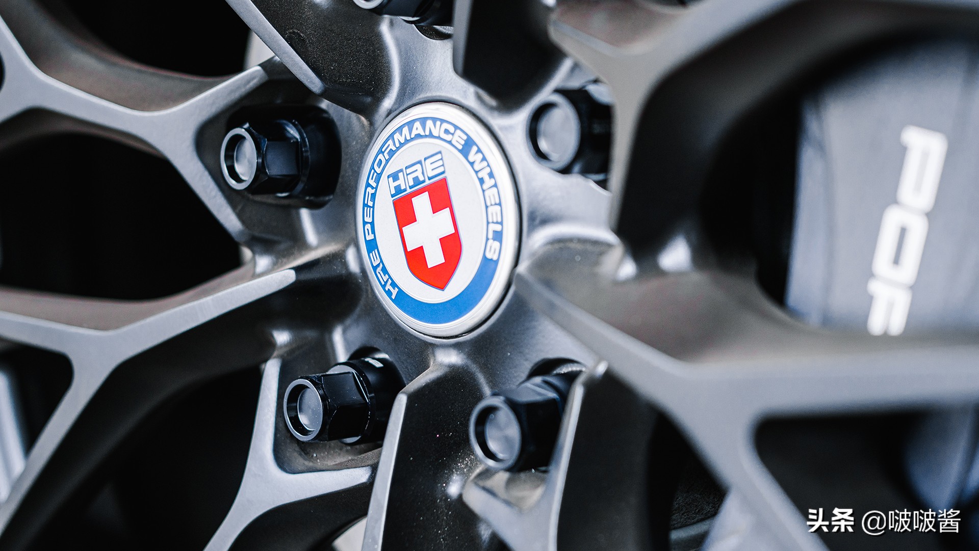 保时捷panamera改装mansory,保时捷panamera轮毂多少钱