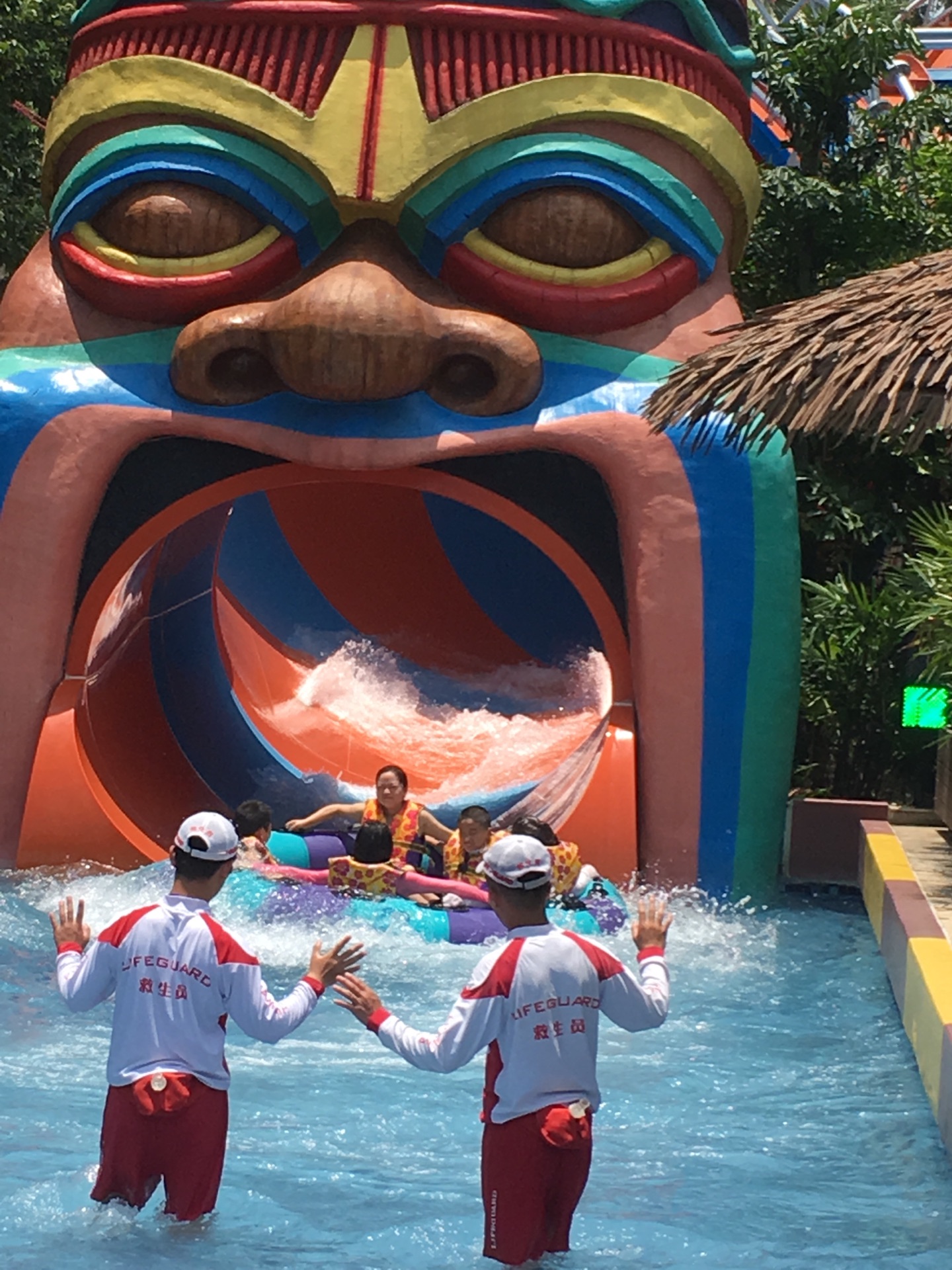 广州长隆水上乐园游玩攻略带什么,珠海长隆水上乐园距长隆景区多远