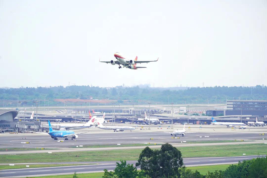 成都各区上半年经济成绩单,2023年半年报增长排行榜