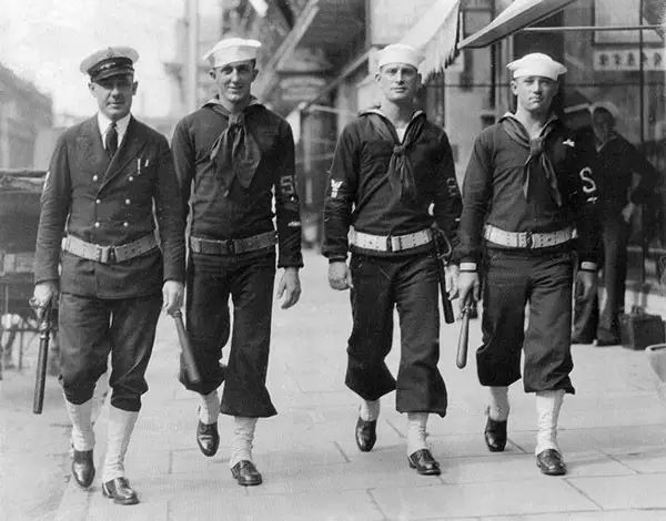 泪崩!1年1张,百年上海,老底子上海人都看哭了!