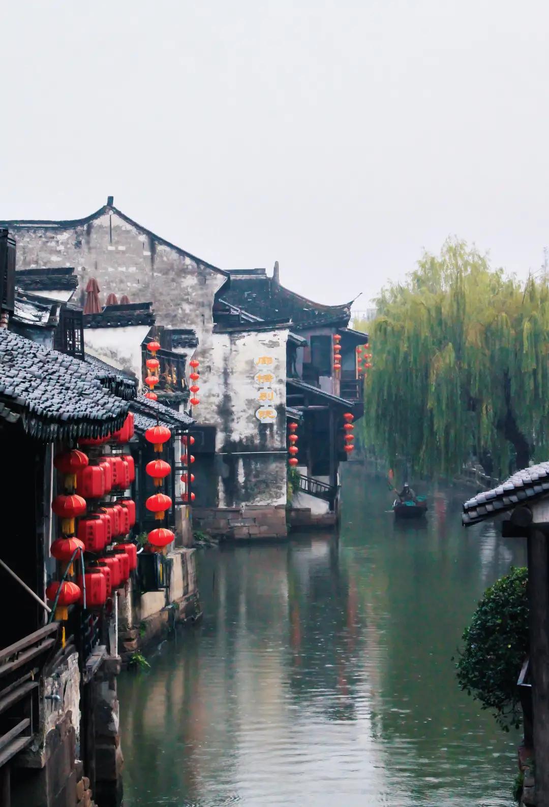 涔岄晣姹熷崡姘翠埂浜哄,姹熷崡姘翠埂涔岄晣澶滄櫙