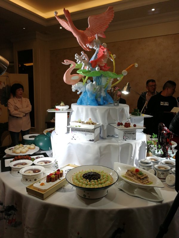 乾隆请客吃饭是哪集,乾隆百花宴