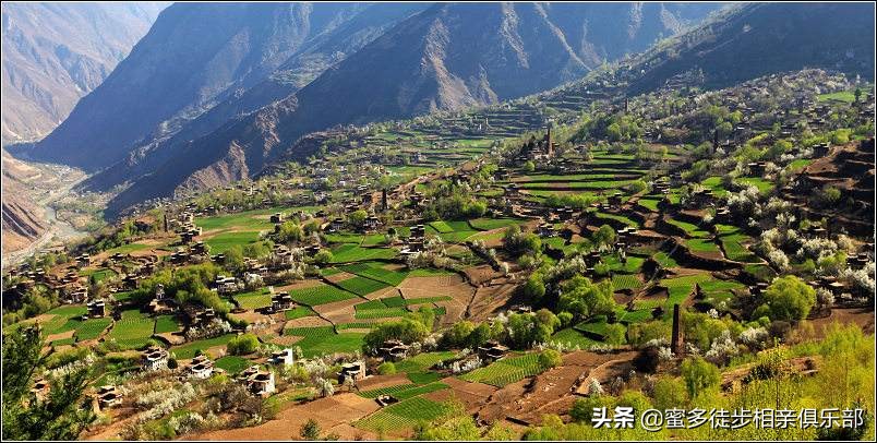 莫斯卡村距离成都多远,从莫斯卡村到成都有什么景点