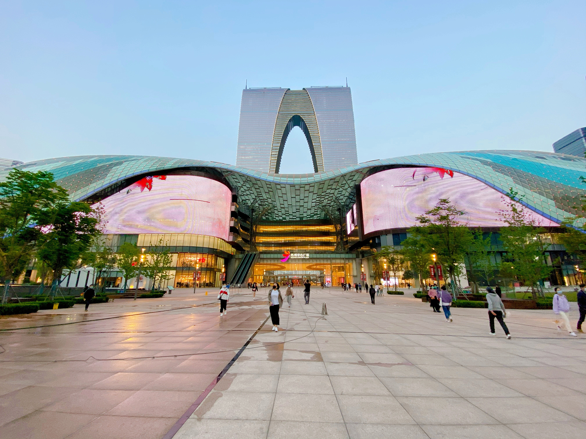 苏州东方之门秋裤,总结下苏州东方之门的建筑特点