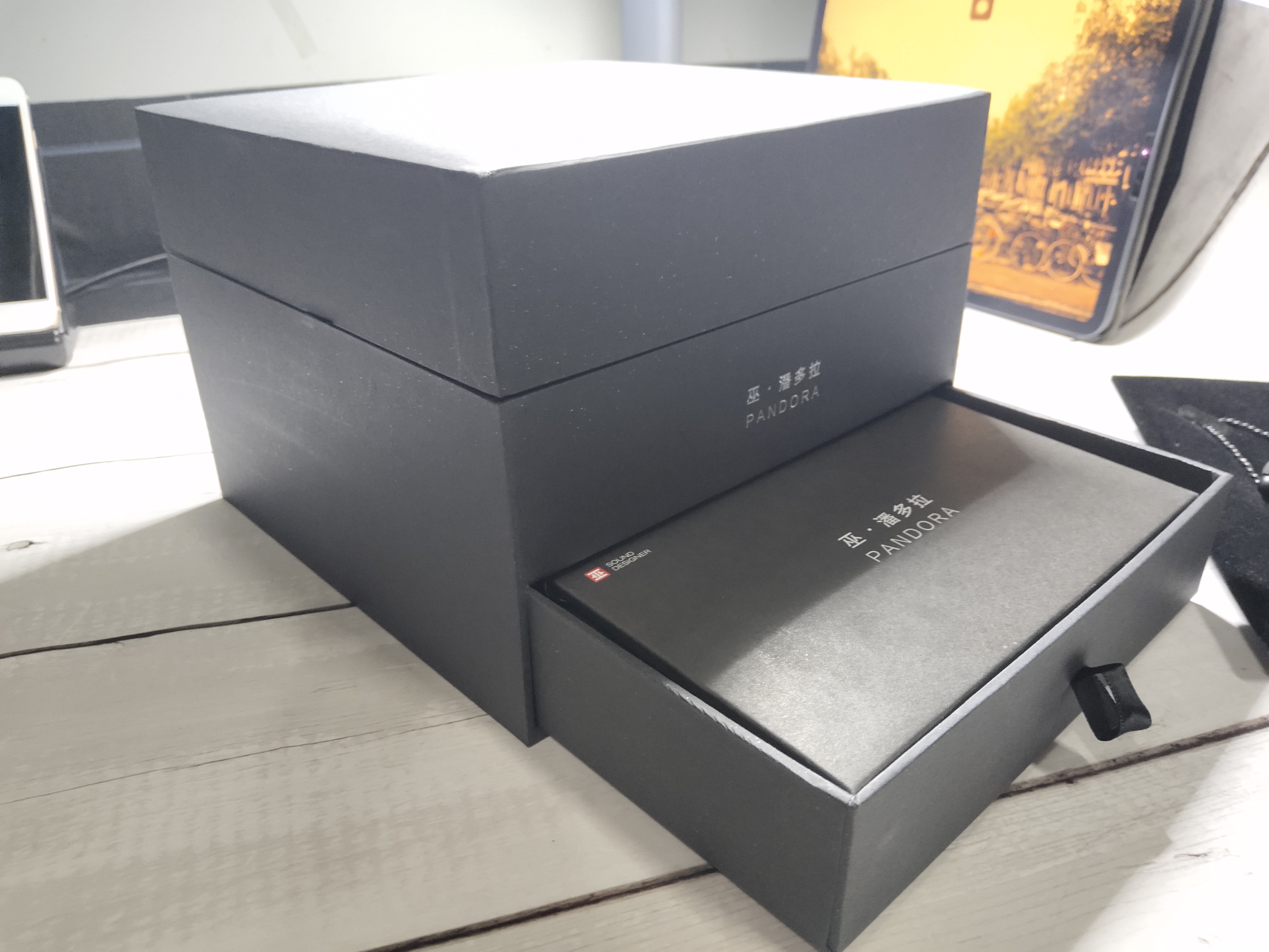 以爱之由,赋予潘多拉之名-巫潘多拉女性耳机体验