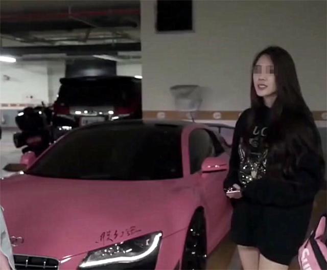 路上偶遇奥迪r8,国内路遇奥迪r8