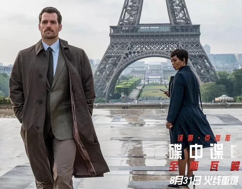 中年妇女穿什么款式的风衣最好,这4种风衣才适合你