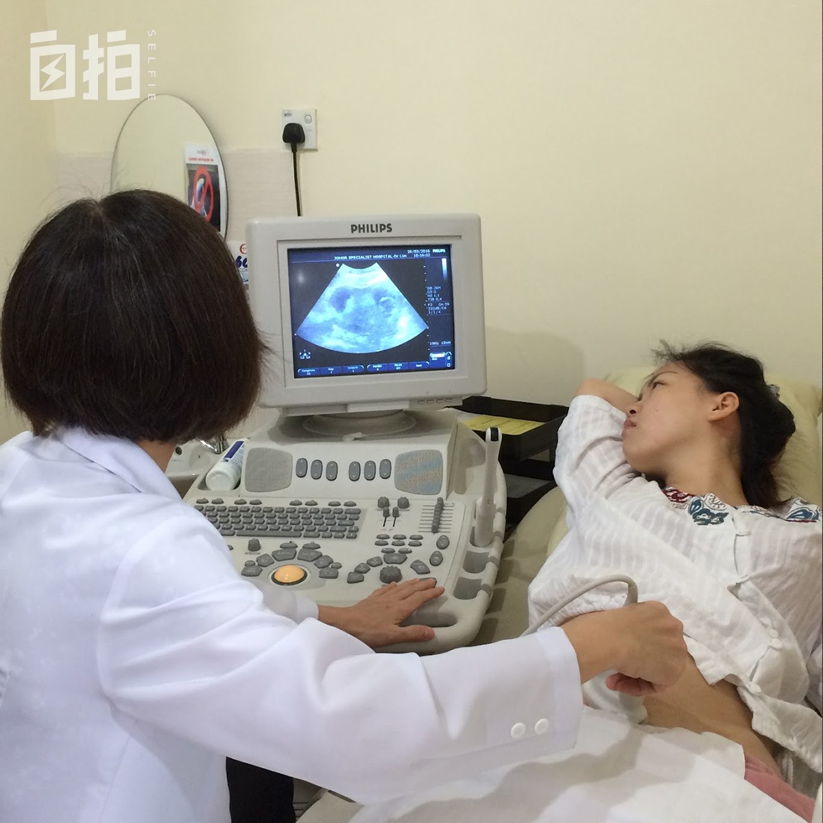 21岁失去两位亲人,21岁少年失去双亲