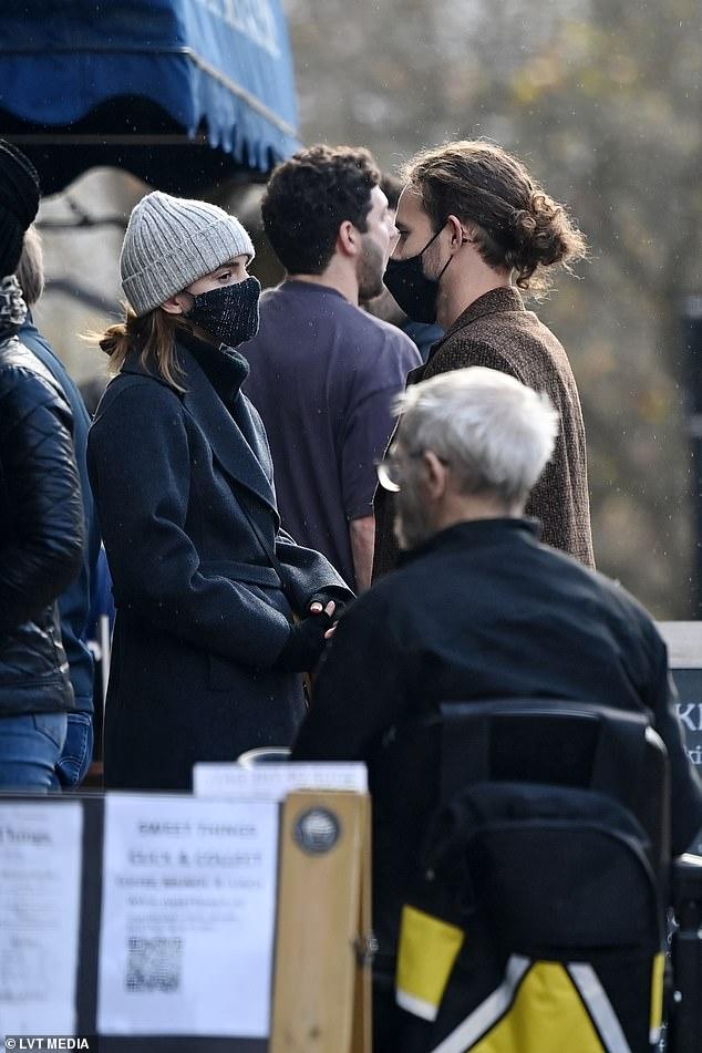 赫敏结婚了,赫敏最终和谁结了婚