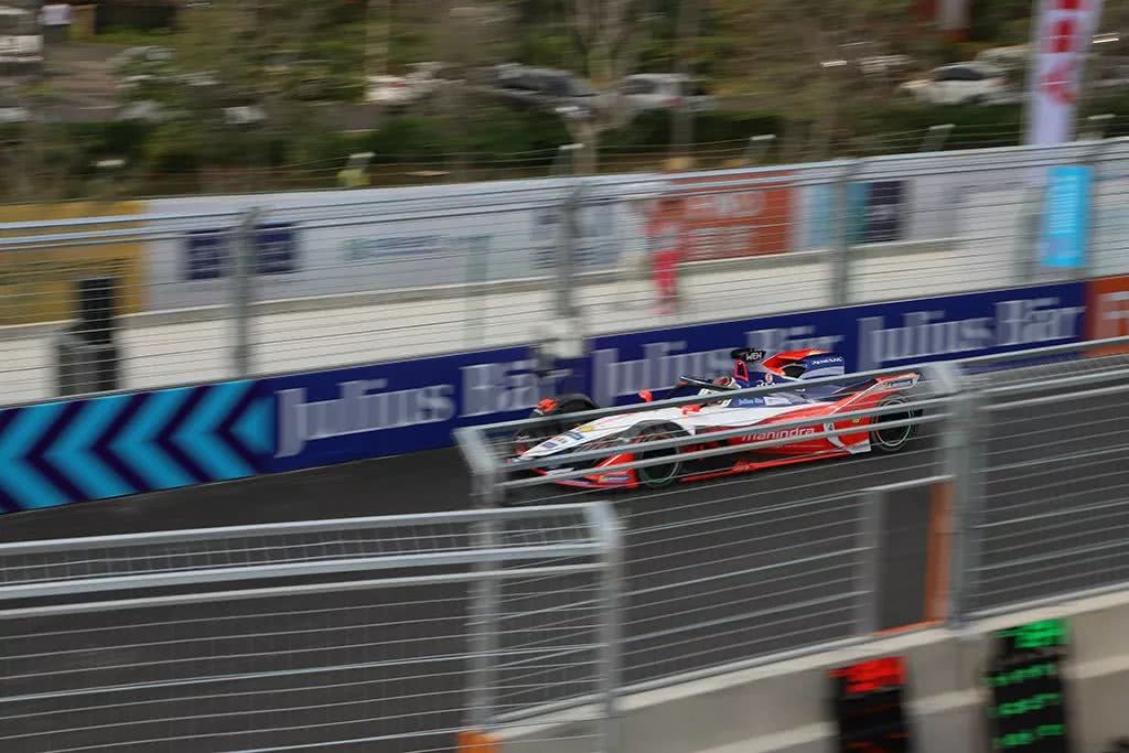 这车空间窄、没空调，只能躺着开，为啥一群男人都想开？