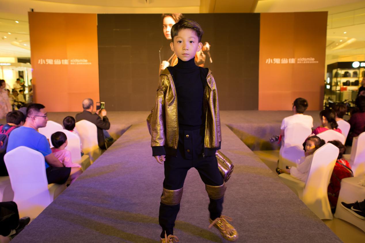 小鬼当佳儿童摄影店庆钜惠,小鬼当佳儿童摄影北京直播