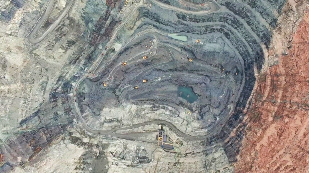 最大的露天铁矿开采,中国开采全球最大铁矿