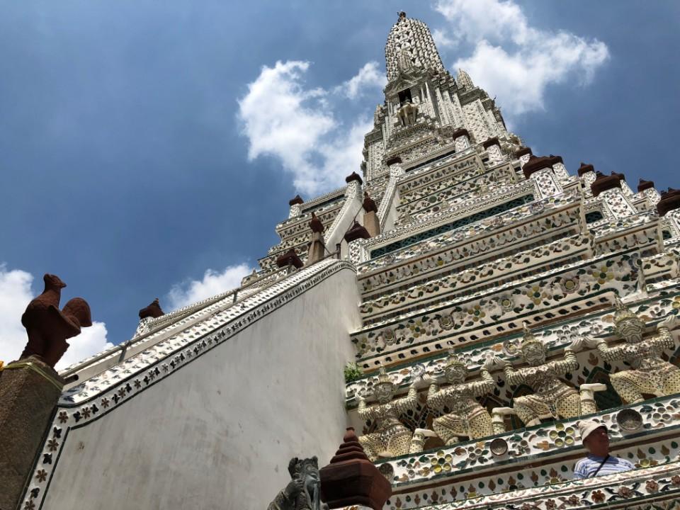 泰国曼谷夜生活攻略,泰国曼谷王权免税店购物攻略