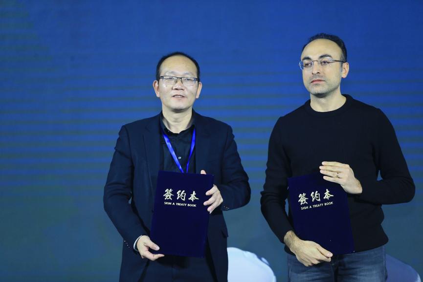 小乔跑步机最新视频,小乔智能跑步机如何使用