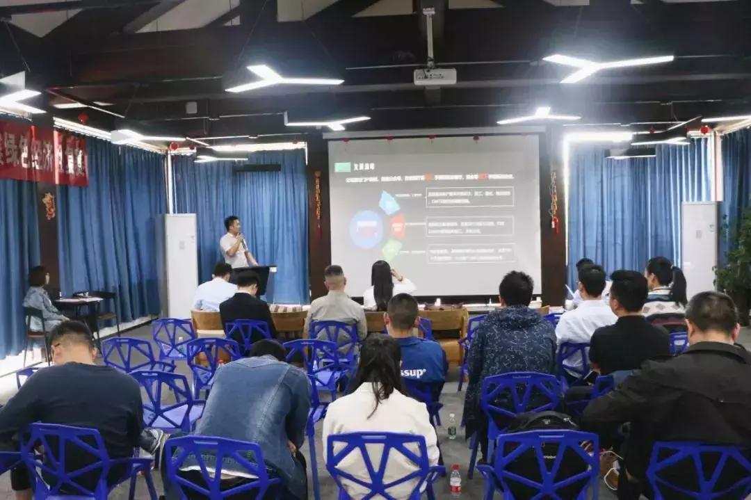 新时代青年创业,当代青年是怎样创业的