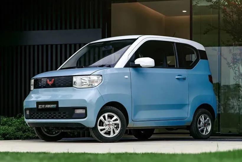 欧拉黑猫和宏光miniev哪个好,欧拉白猫小野猫和宏光miniev