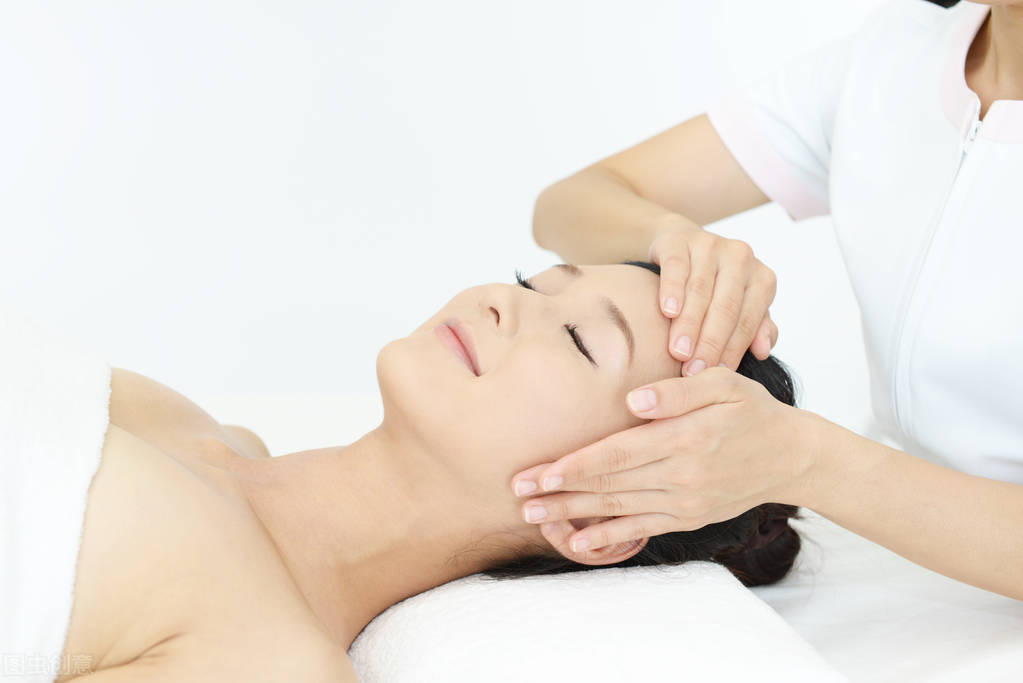 化妆品实体店新客引流方法,化妆品社群引流裂变推广方案