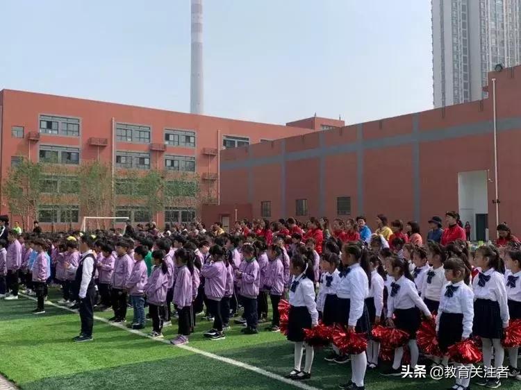 郑州市建设路小学足球,郑州市实验小学足球文化艺术节