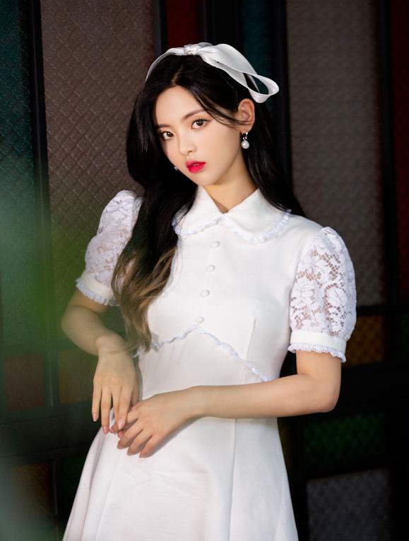 蕾丝的衣服不能随便穿,明明很贵却穿出廉价,周涛都被“坑”了