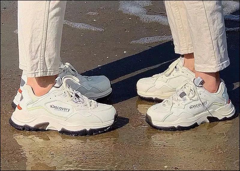 春夏小个子穿什么鞋显高好看,春季小个子鞋子穿搭爆款