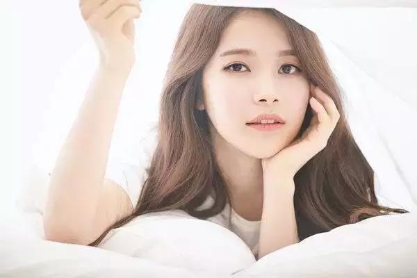 从不被人看好的小公司爱豆到公认的神仙组合，她们怎么维系团魂的