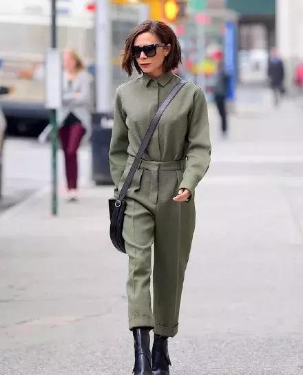 贝嫂2021年穿搭,45岁贝嫂气场太强