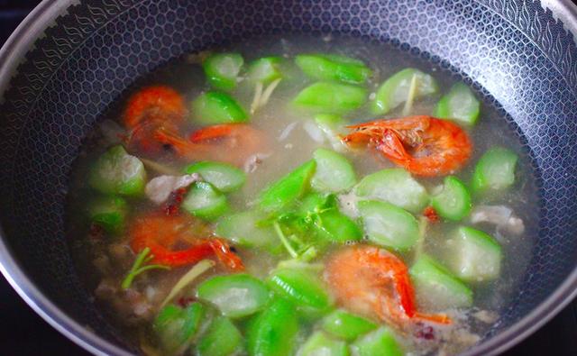 过节吃得太多太油怎么办,过节油腻的东西吃多了