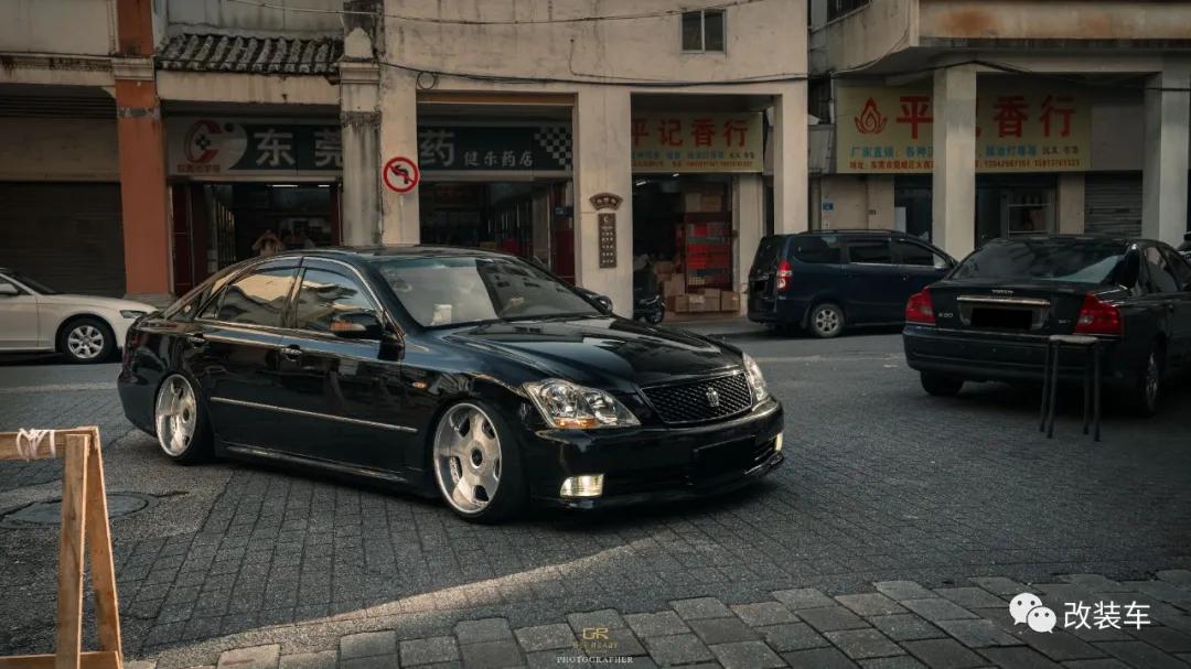 12代皇冠质感相当于现在的什么,最经典一款12代皇冠