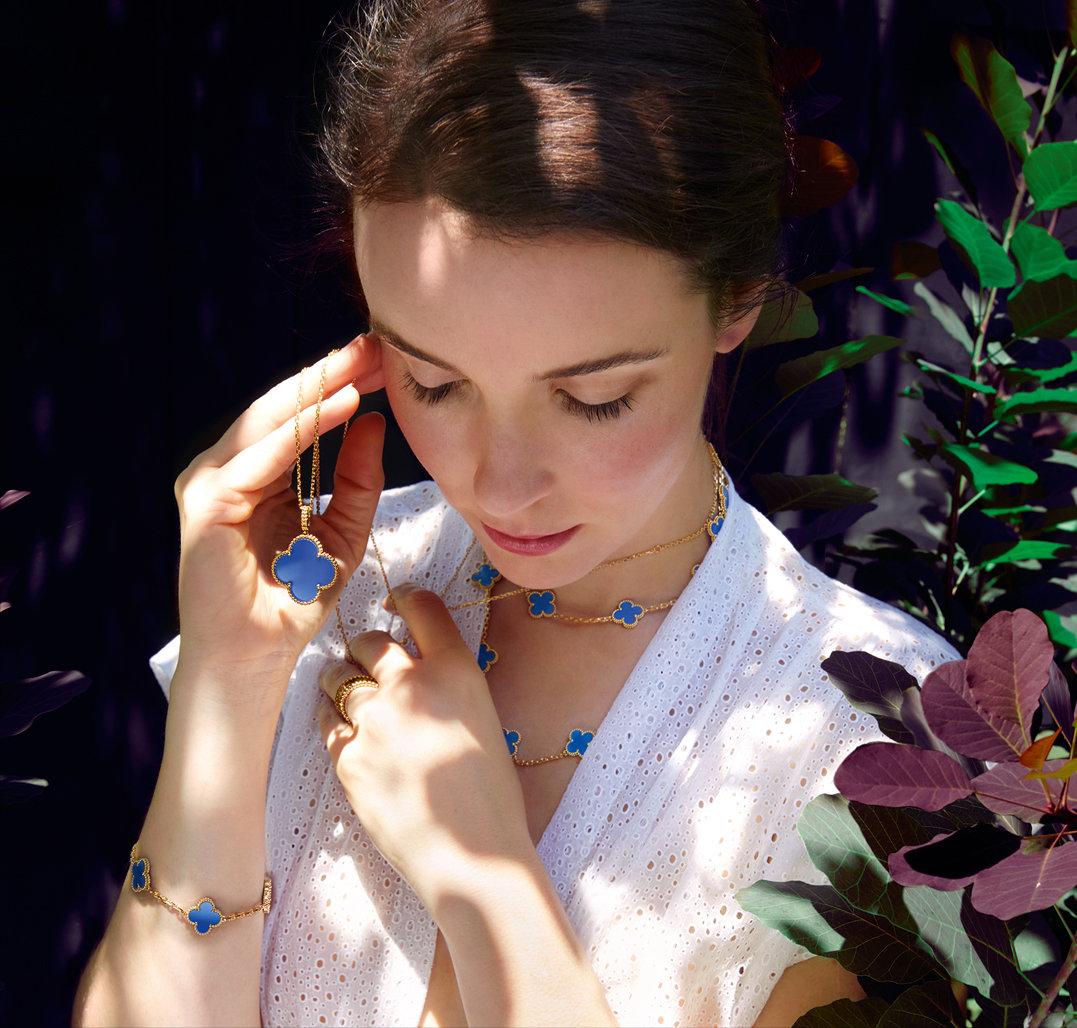 卡地亚梵克雅宝哪个档次高,十大奢侈品珠宝卡地亚和梵克雅宝