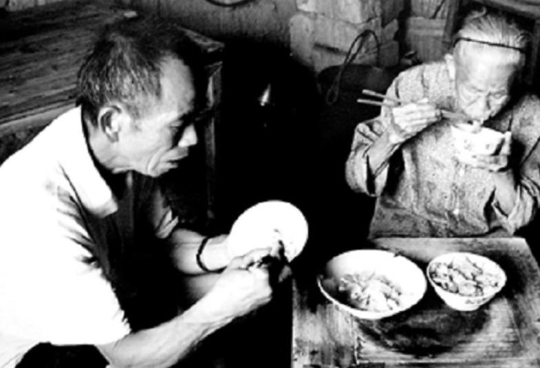 *安妇慰**韦绍兰,屈辱生下日军孩子,儿子得知身世:我要做中国人