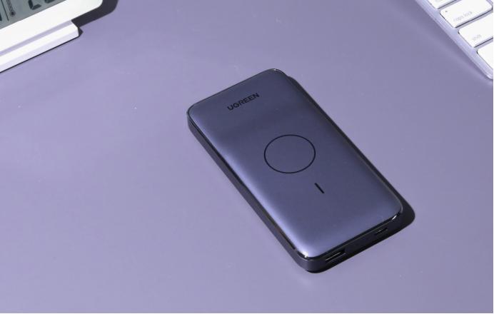 绿联无线磁吸式充电宝10000,绿联磁吸充电宝