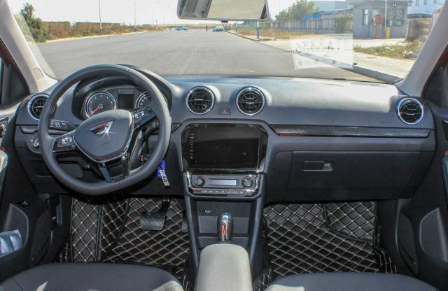 大众车标熏黑老捷达,大众标捷达