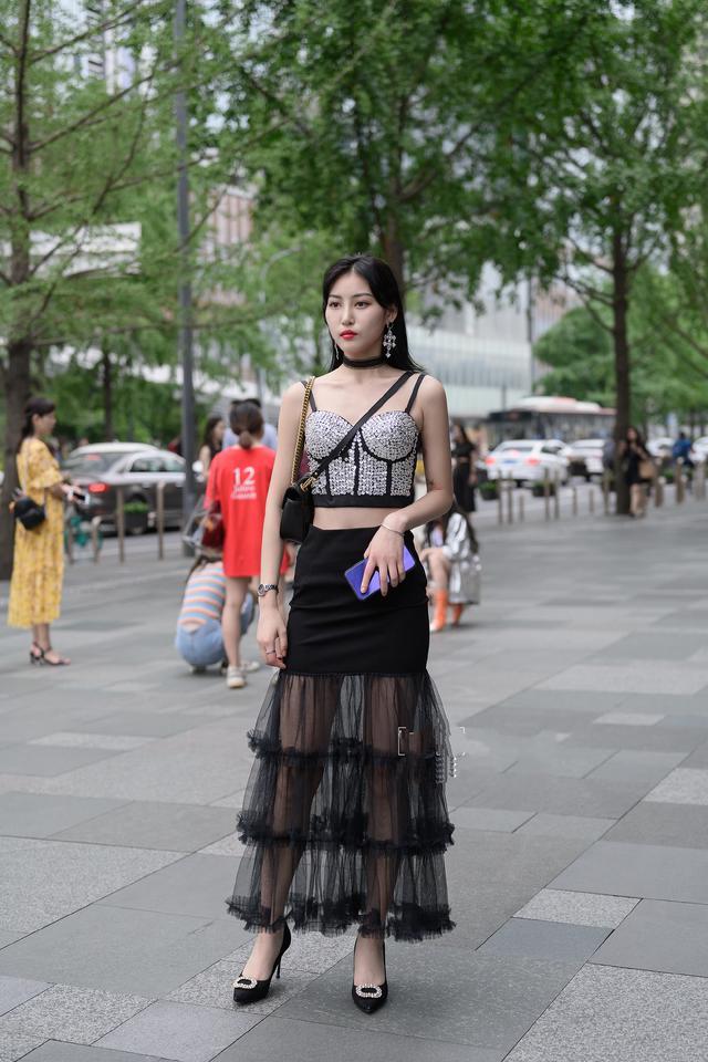 女生腿弯适合穿什么,女生腿弯穿什么裤子