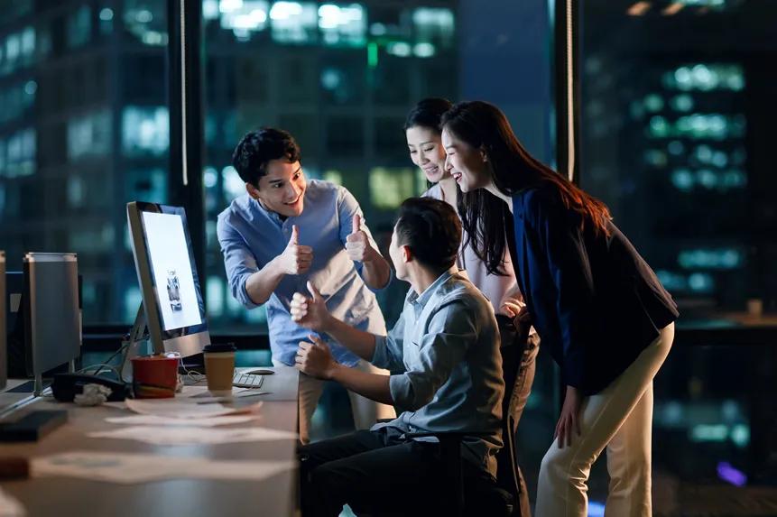 卖汉服挣了上亿的小姑娘,卖汉服月入百万