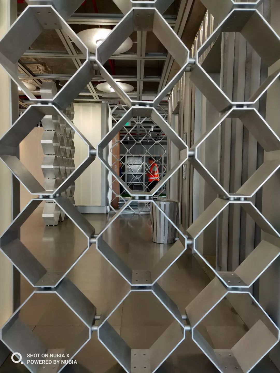 努比亚x是无法超越的经典,努比亚x颜值如何