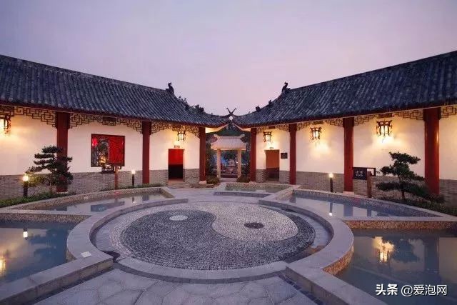 值得一去的温泉民宿,与大自然融为一体的民宿温泉