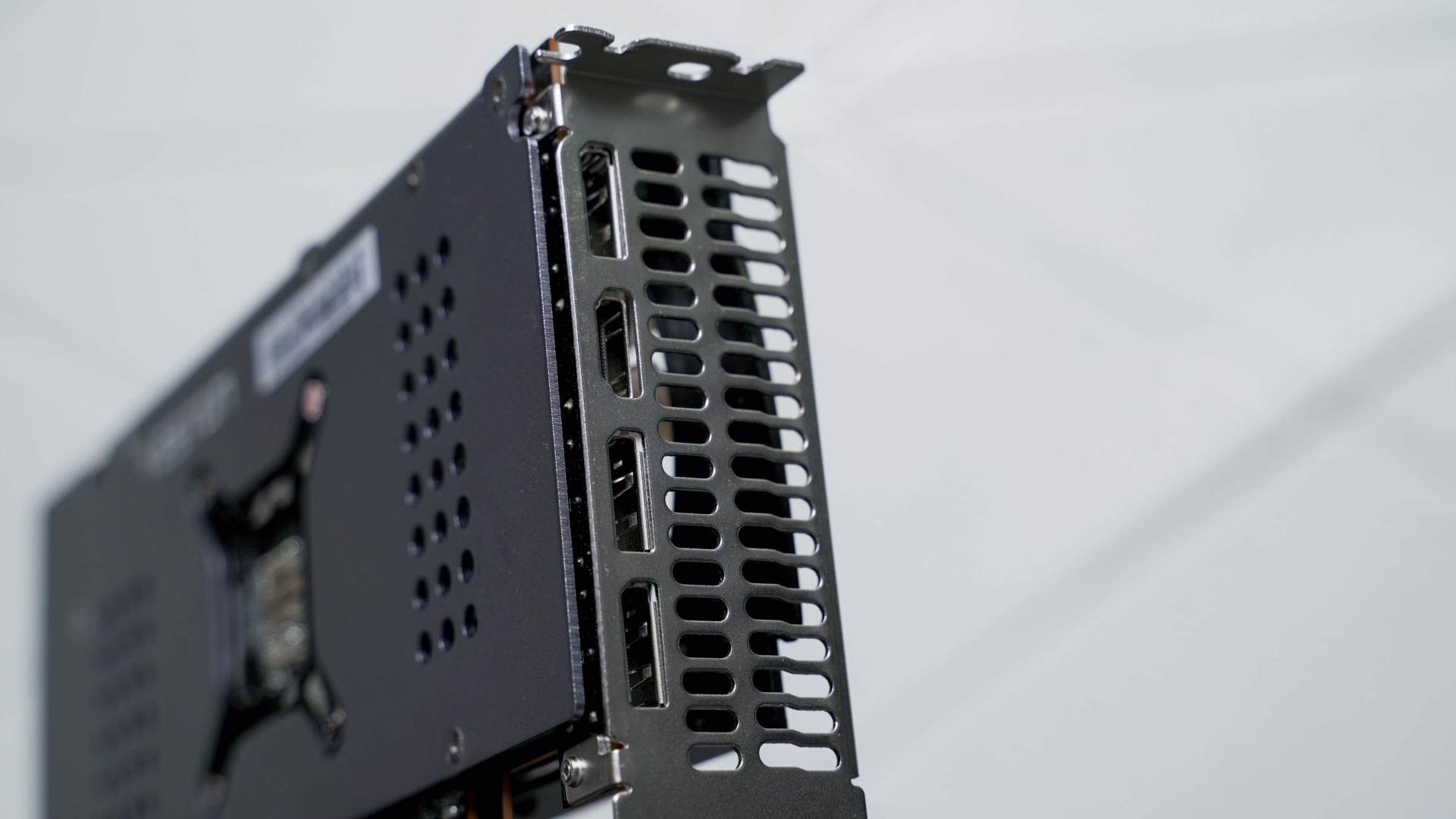 amdrx6600玩游戏怎么样,AMDrx6600适合win11吗