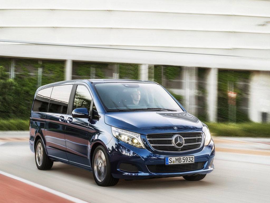 MPV中的劳斯莱斯！比埃尔法还夸张，雷克萨斯LM这次该加价多少？