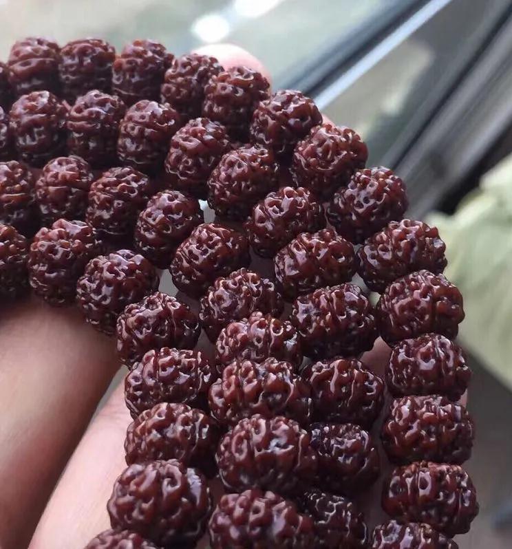 金刚菩提手串黑了怎么办,金刚菩提上油黑了怎么处理