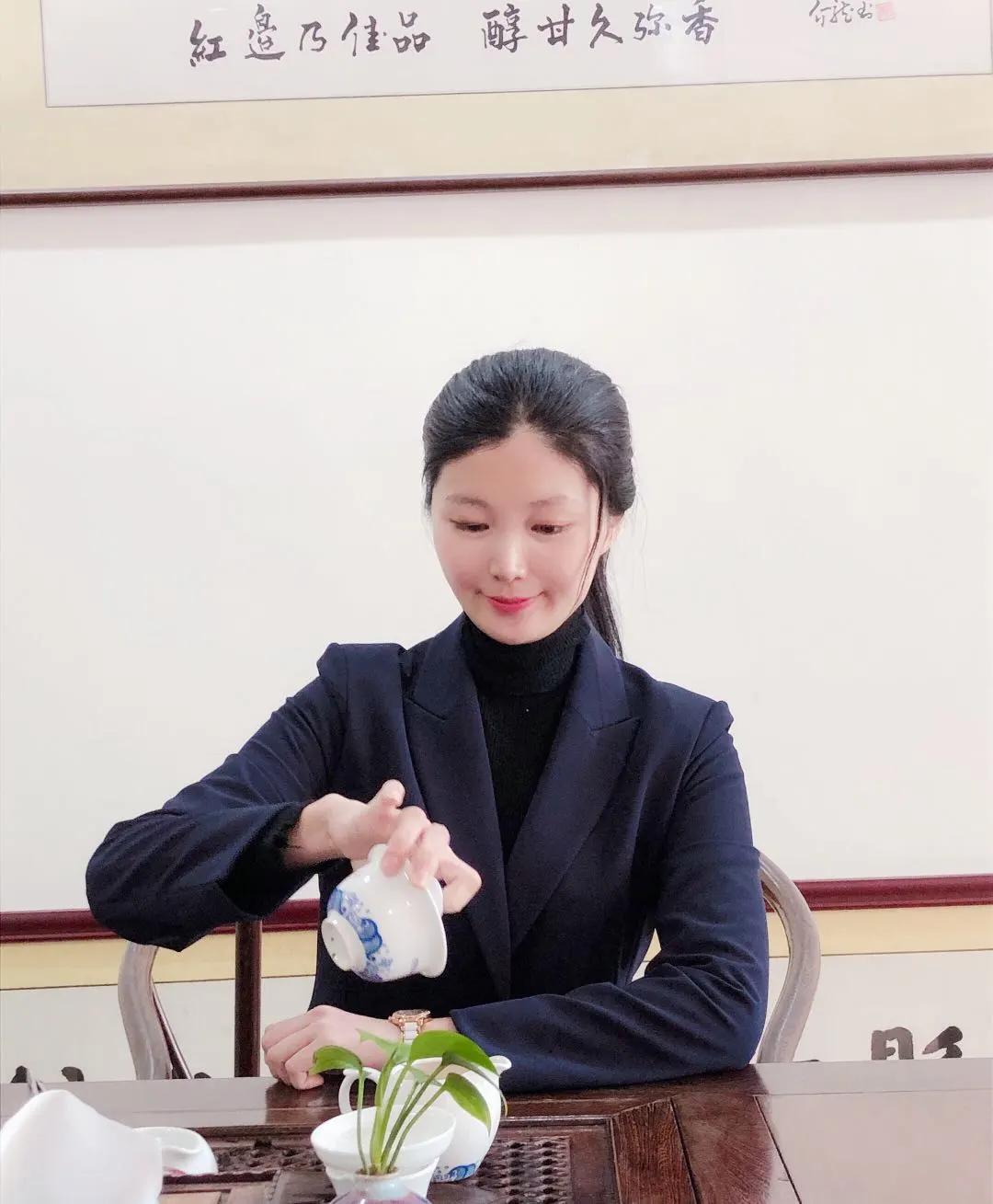 把红边茶文化传播得更远——“茶女”林岚微的梦想