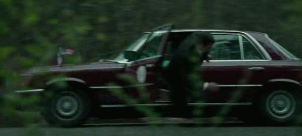 推荐两部生猛的办公室大逃杀电影,最火爆的大逃杀电影