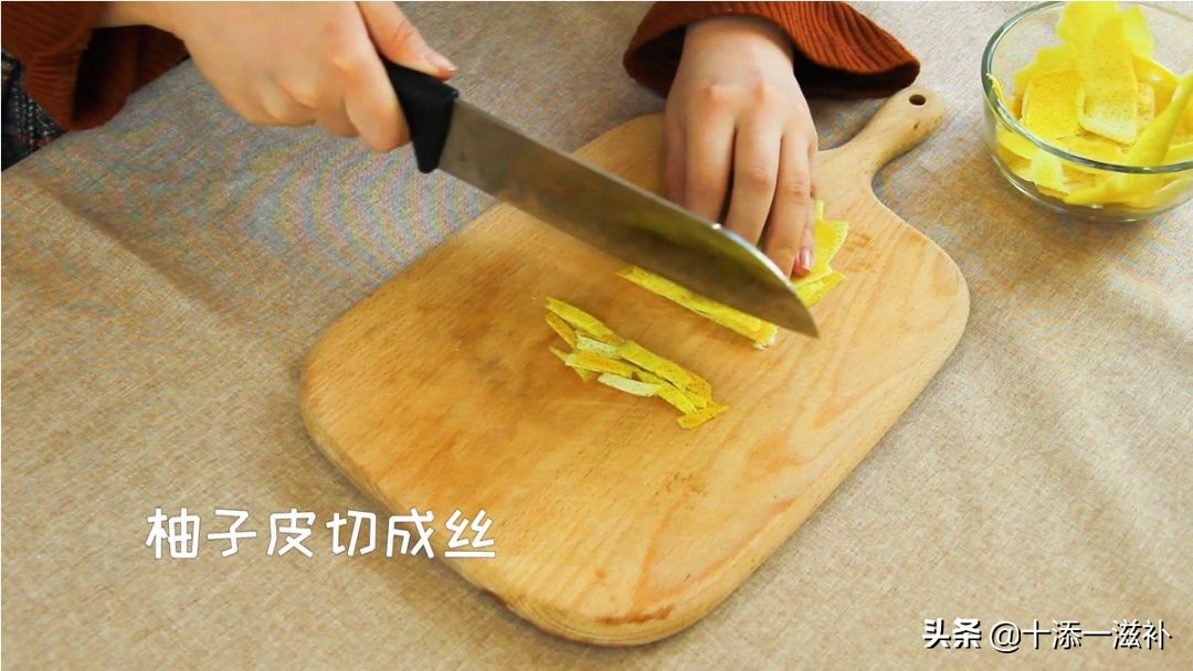 好喝又解腻的蜂蜜柚子茶,来杯蜂蜜柚子茶清凉一夏