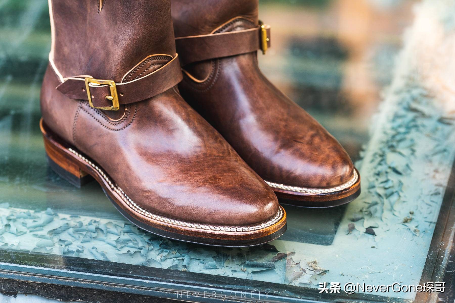 一双少见但高端的电工雨鞋——Viberg2060马皮工程师