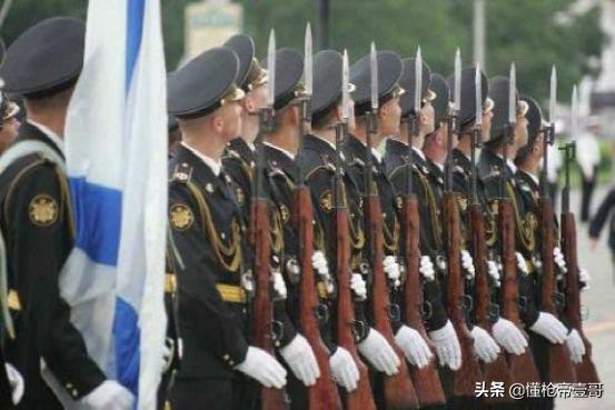 香港警察用什么步枪,ak47第一次阅兵