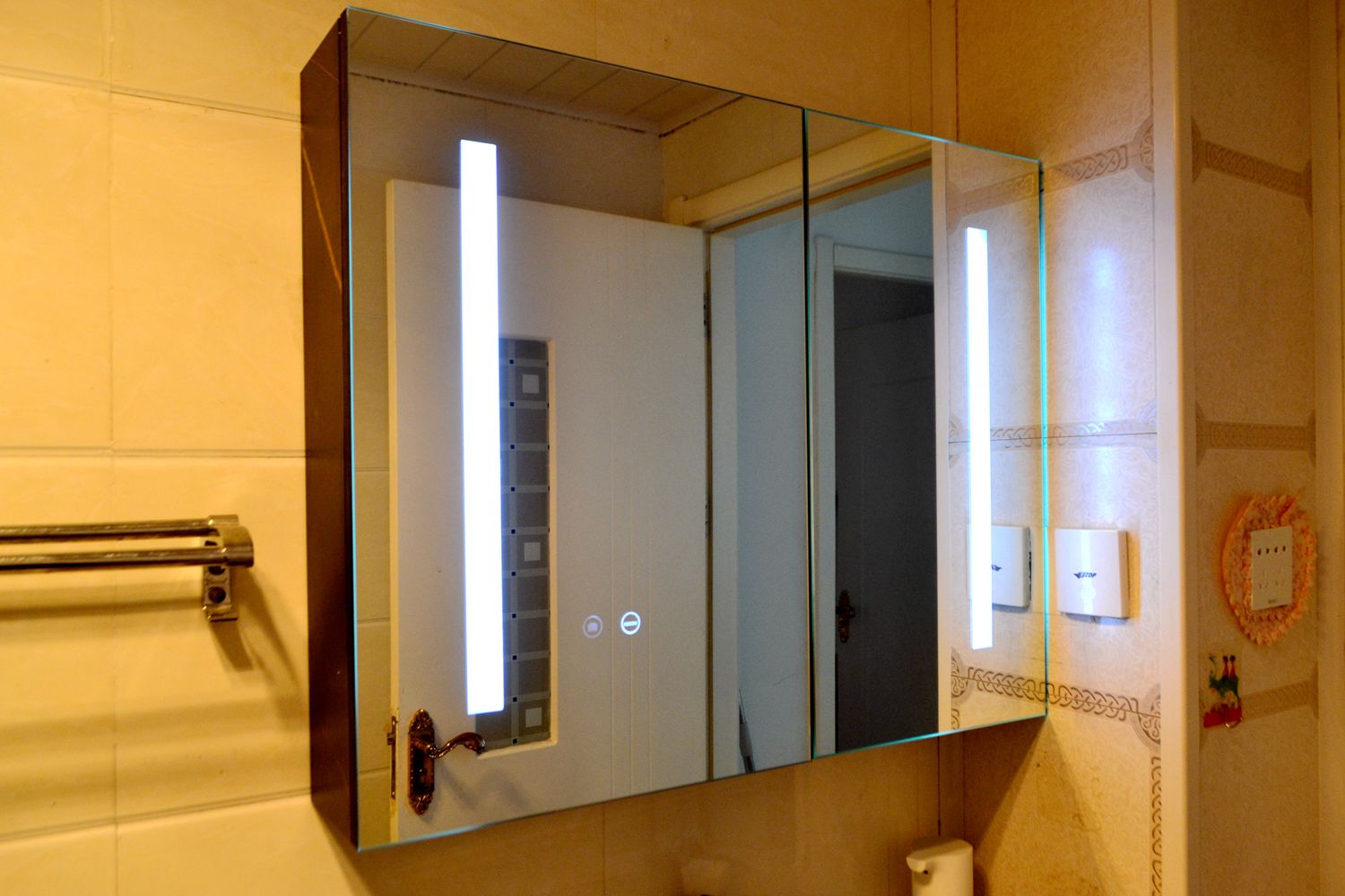 又在交智商税？选错浴室柜，入住才发现各种坑！入手希箭谈谈感受