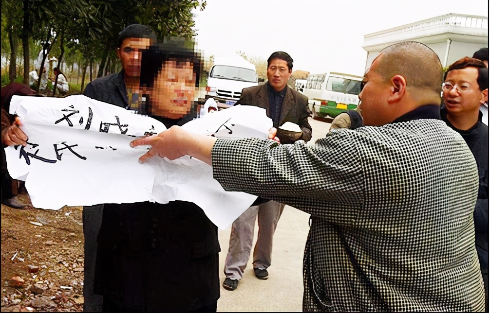 刘晓庆出狱后演戏,刘晓庆出狱后怎么还债