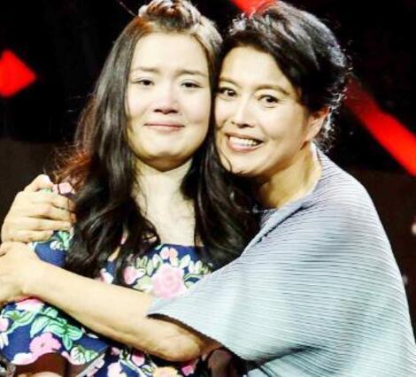 最惨星二代:被母亲抛弃父亲至今下落不明寄养叔叔家常遭毒打